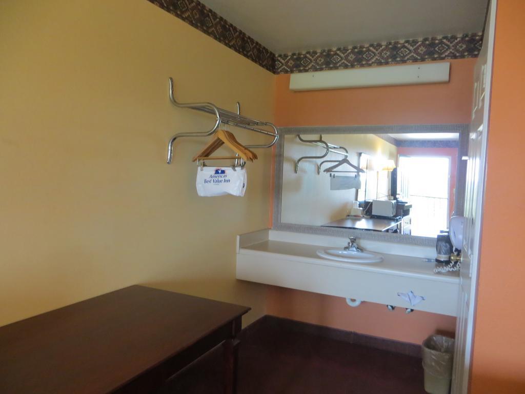 Americas Best Value Inn 오작스 외부 사진